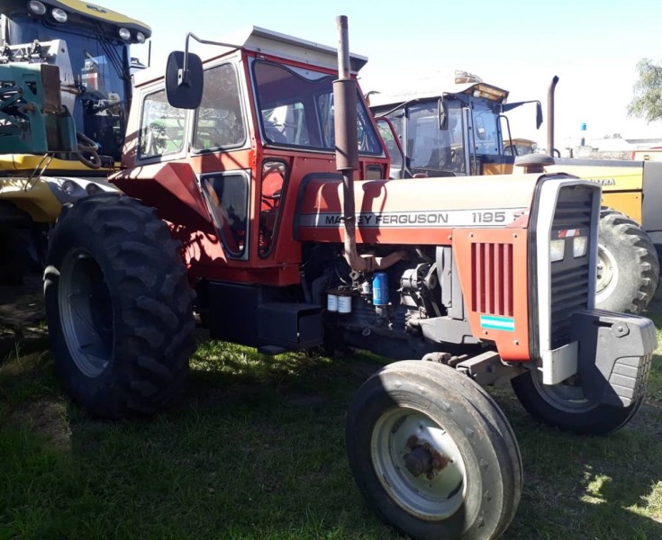 Tractor Massey Ferguson 1195