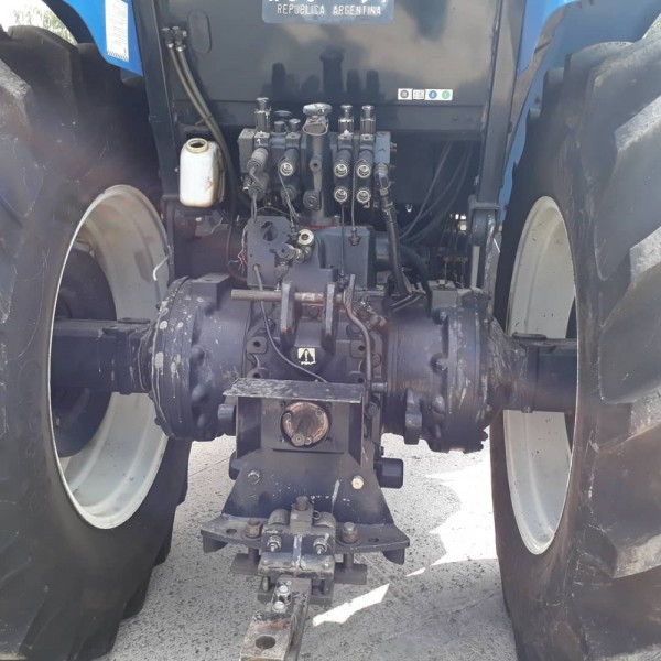 Tractor New Holland 7040 (2010)