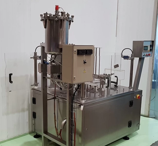 ENVASADORA ROTATIVA EFABIN mod. R 4