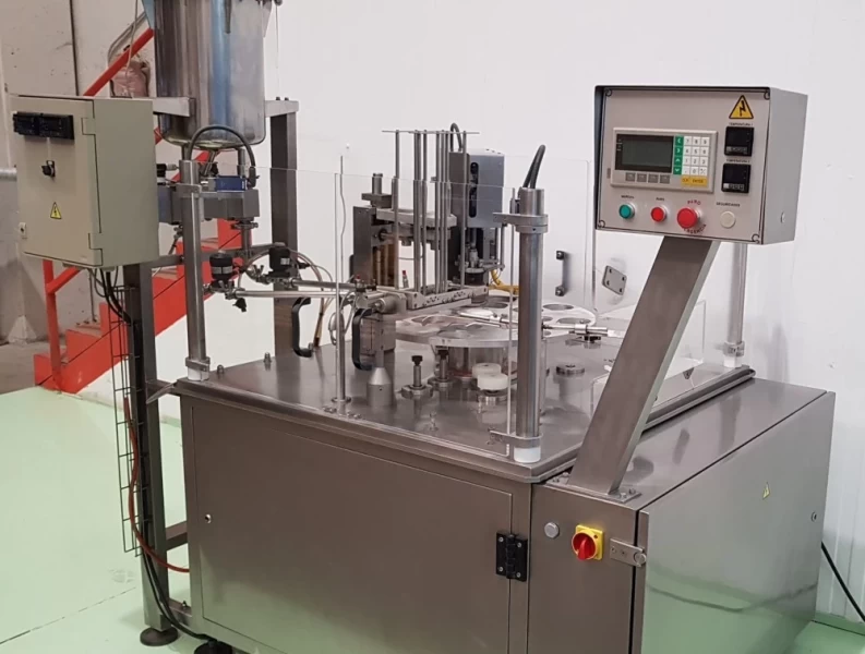 ENVASADORA ROTATIVA EFABIN mod. R 4