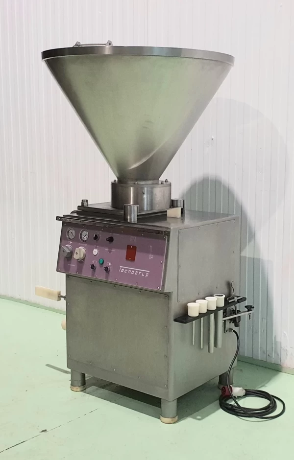 EMBUTIDORA TECNOTRIP 250 EC4N                PANEL NUEVO