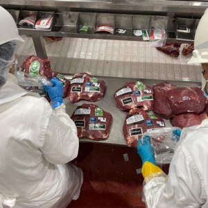 Uruguay exportó por primera vez carne con Sello de Carbono Neutro
