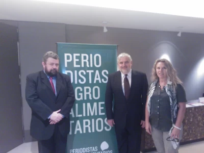LA ASOCIACION DE PERIODISTAS AGROALIMENTARIOS DE LA CIUDAD DE BUENOS AIRES AUSPICIARON EL SEMINARIO 