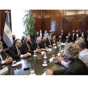 Lanzan el GanAr, un plan de créditos para la ganadería y el sector frigorífico