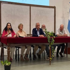 Se realizó el Primer Encuentro Interuniversitario de Avicultura