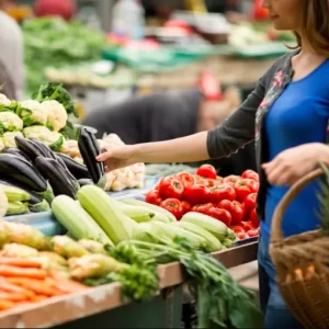 CRA: "Desalentar exportaciones e importar alimentos, el reino del revés"