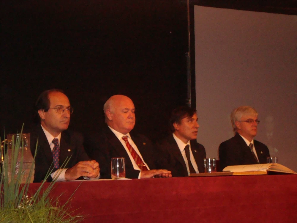 NUEVAS AUTORIDADES EN LA FACULTAD DE AGRONOMIA DE LA UNIVERSIDAD DE BUENOS AIRES